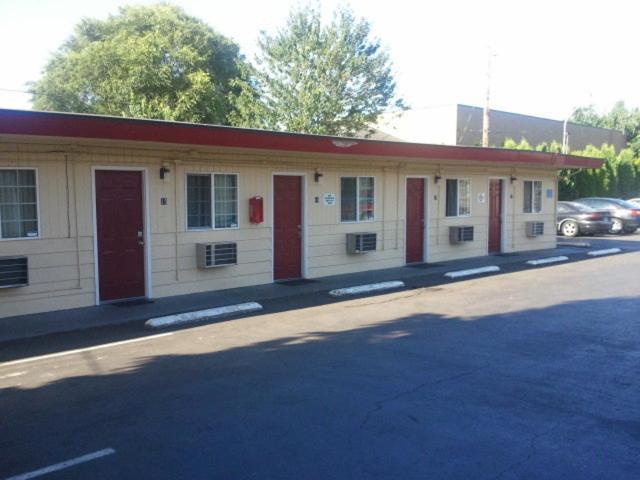 Aaron Motel Portland Bagian luar foto