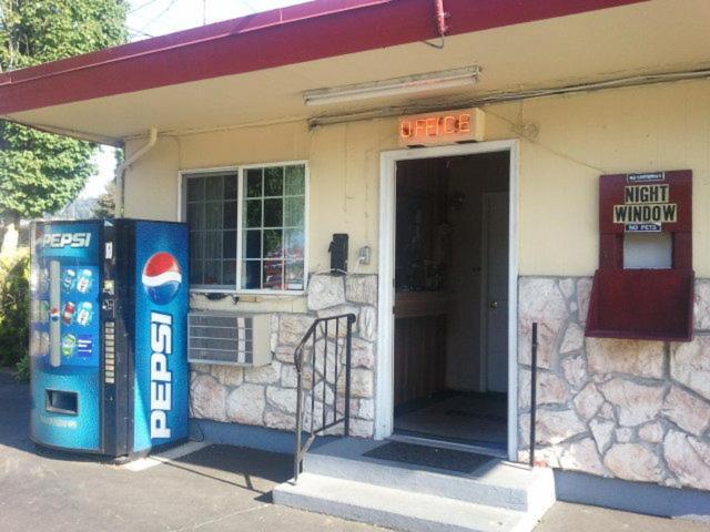Aaron Motel Portland Bagian luar foto