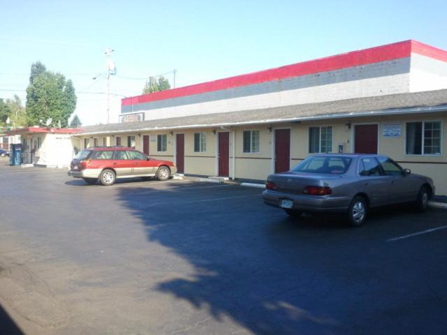 Aaron Motel Portland Bagian luar foto